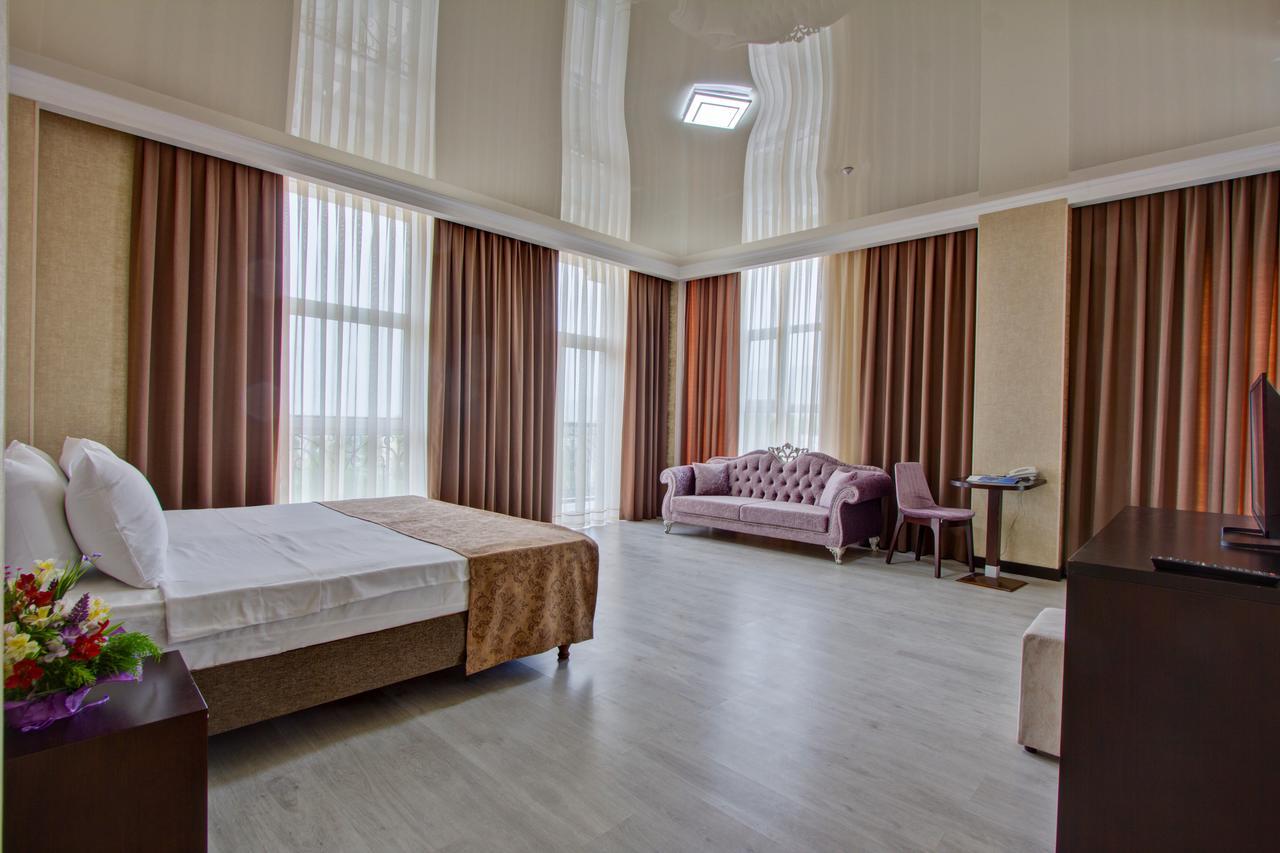 Karagat Hotel Karakol Dış mekan fotoğraf