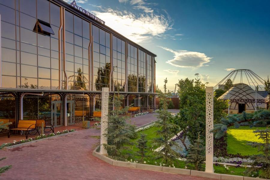 Karagat Hotel Karakol Dış mekan fotoğraf